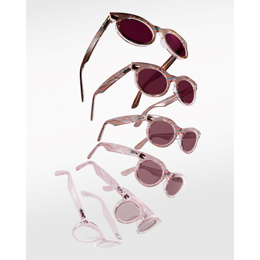 Introducing Ray-Ban® Change, whose frame changes color based on sunlight! – Japanese nylon